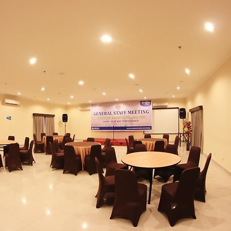 Everyday Smart Hotel - Маланг Екстер'єр фото
