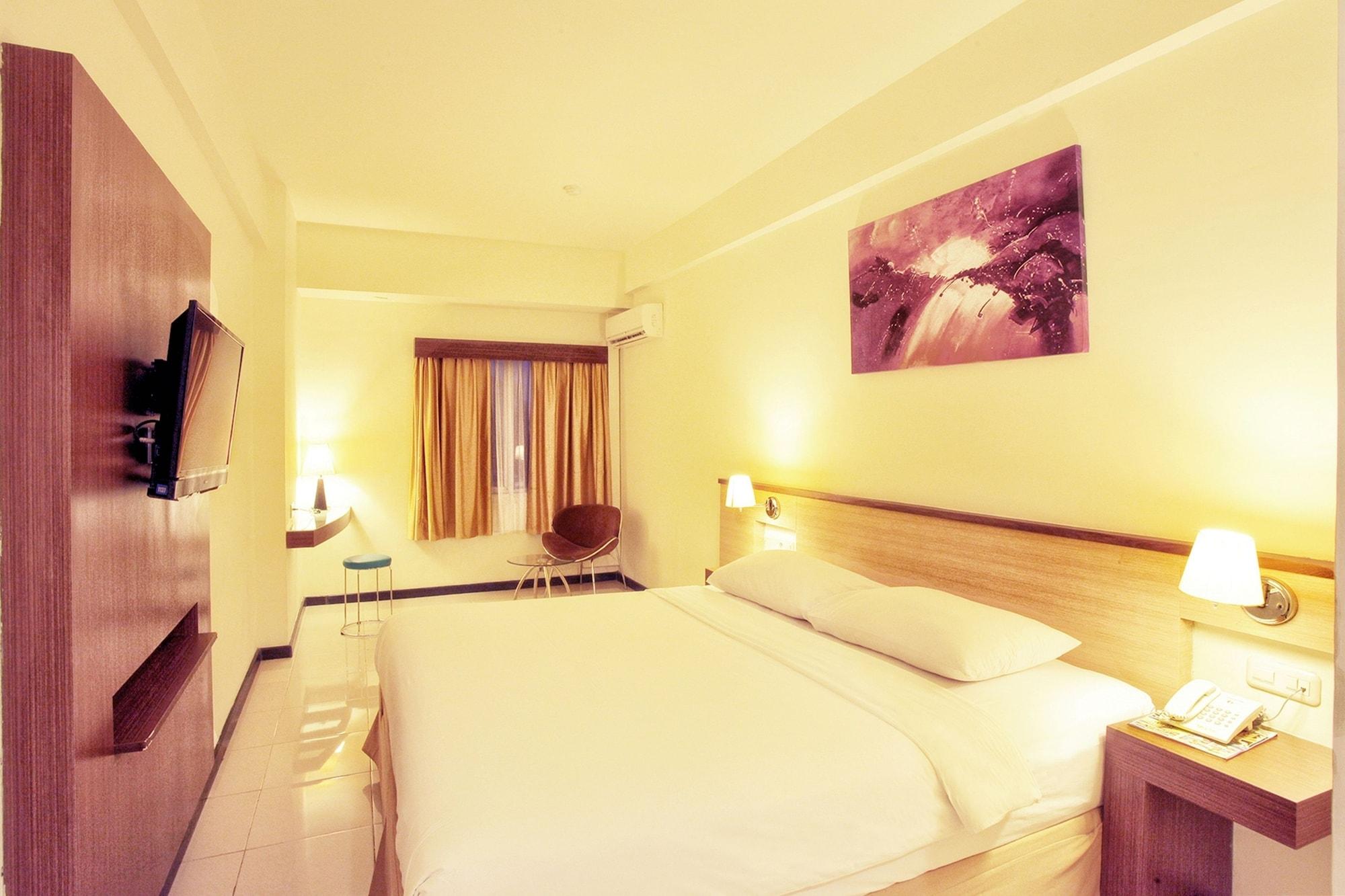 Everyday Smart Hotel - Маланг Екстер'єр фото