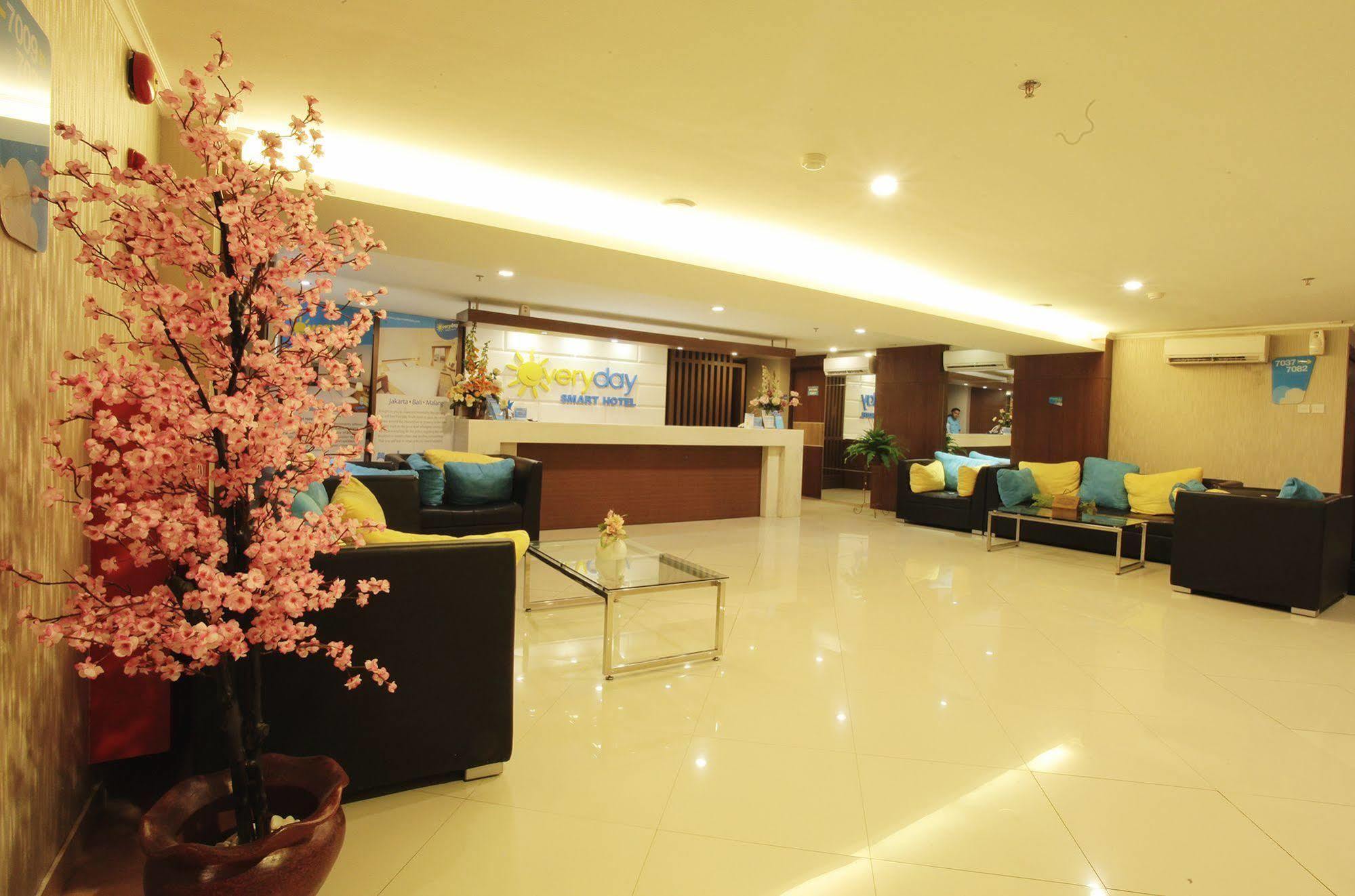 Everyday Smart Hotel - Маланг Екстер'єр фото